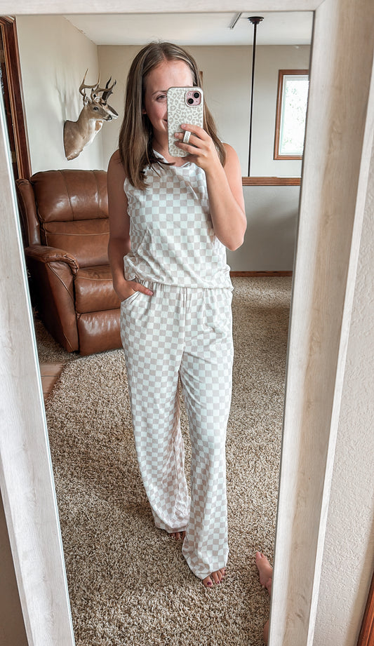 Tan & White Checkered Lounge Set
